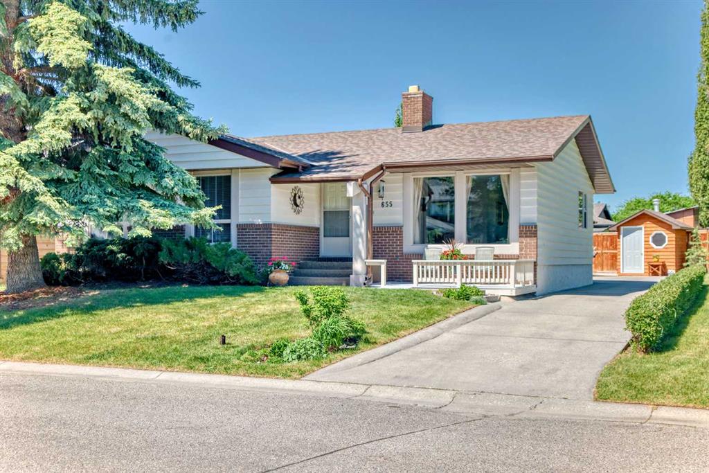 Picture of 655 deercroft Way SE, Calgary Real Estate Listing