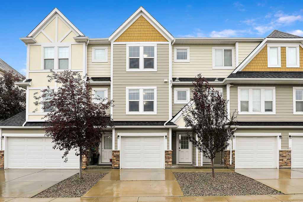 Picture of 411 Auburn Bay Circle SE, Calgary Real Estate Listing