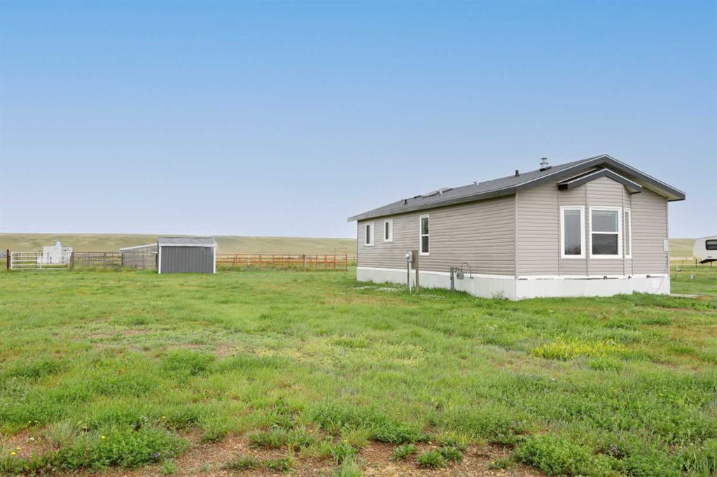Picture of 104 1 Avenue , Wardlow Real Estate Listing