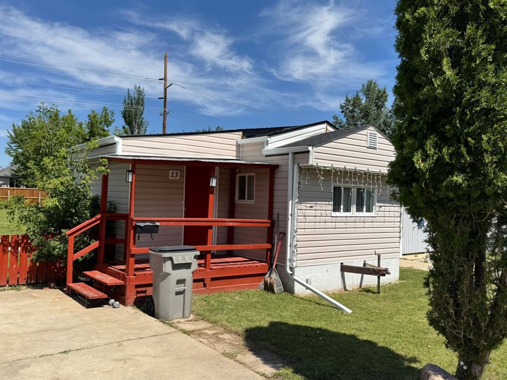 Picture of 13, 4000 13 Avenue SE, Medicine Hat Real Estate Listing