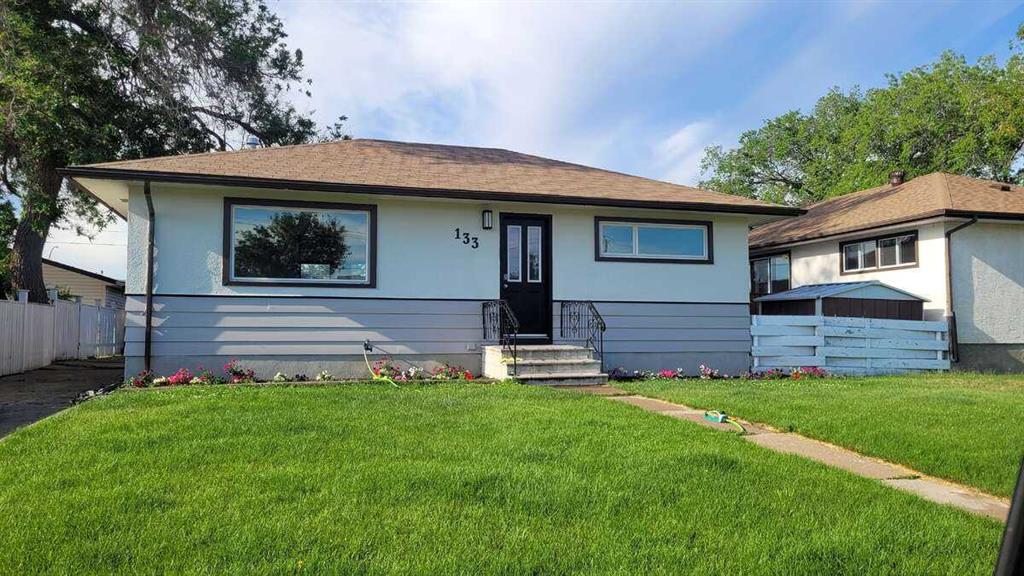 Picture of 133 14 Street NW, Medicine Hat Real Estate Listing