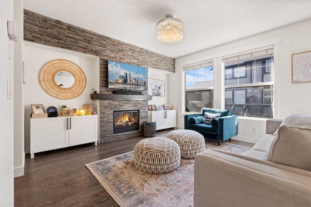 Picture of 702, 110 Coopers Common SW, Airdrie Real Estate Listing