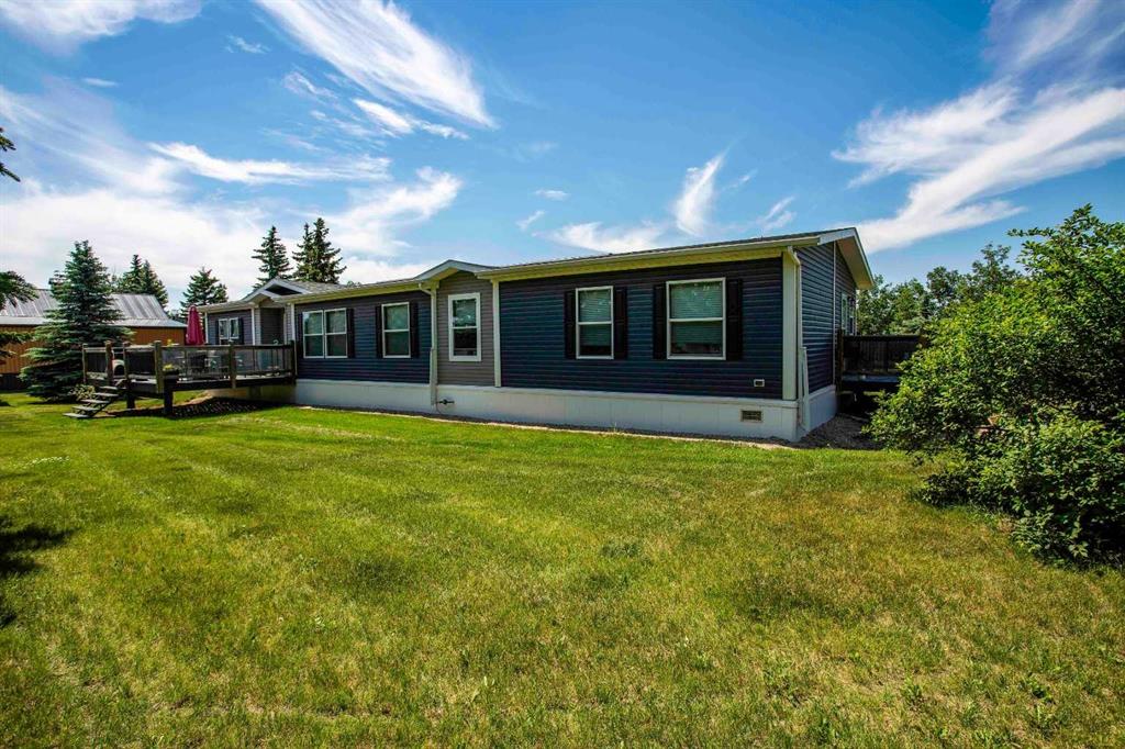Picture of 1417 Township Road 412  , Rural Lacombe County Real Estate Listing