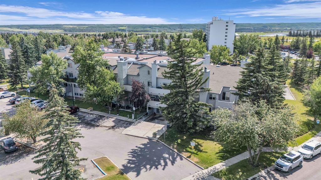 Picture of 3108, 80 Glamis Drive SW, Calgary Real Estate Listing