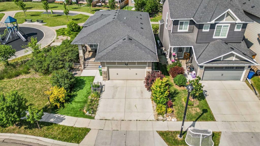 Picture of 89 Ravenskirk Close SE, Airdrie Real Estate Listing