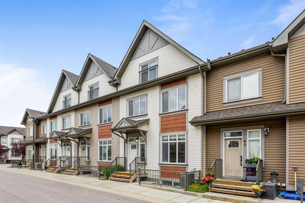 Picture of 39 Copperstone Common SE, Calgary Real Estate Listing