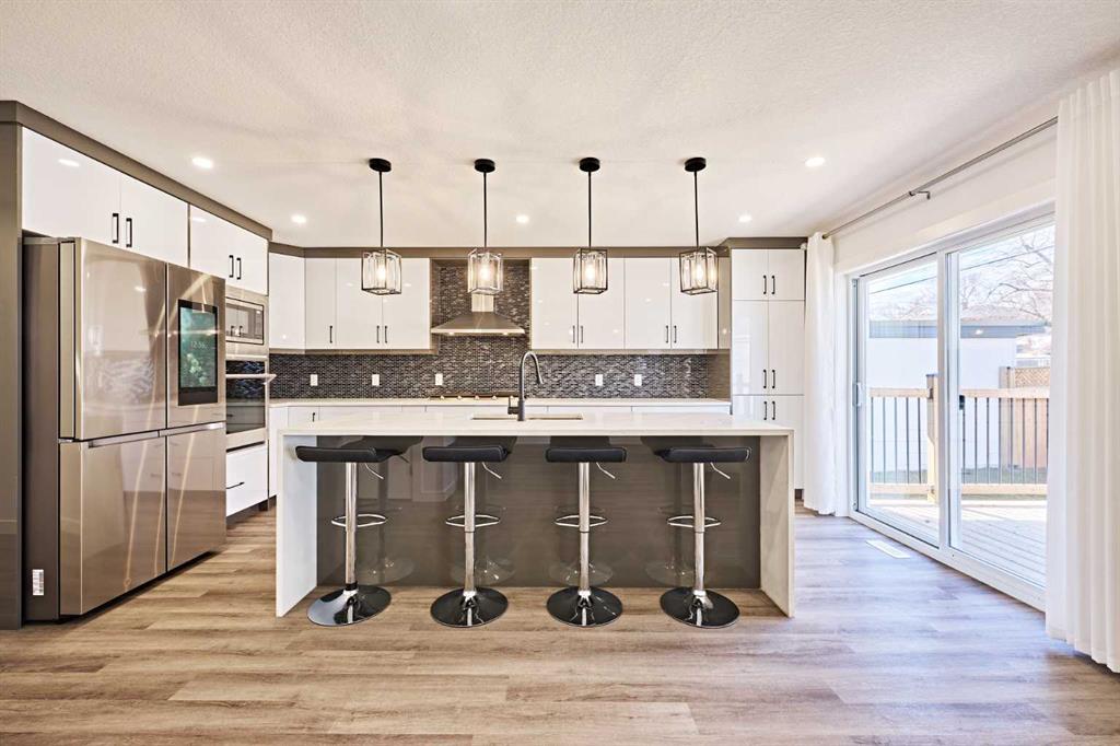 Picture of 77 Hartford Road NW, Calgary Real Estate Listing