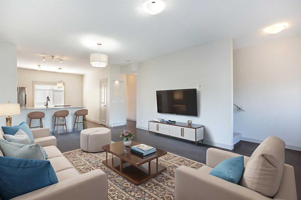 Picture of 21 Skyview Point Link NE, Calgary Real Estate Listing