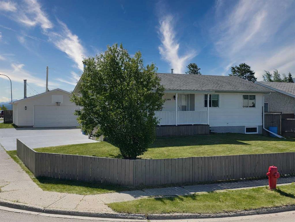 Picture of 11309 Leonard Street , Grande Cache Real Estate Listing