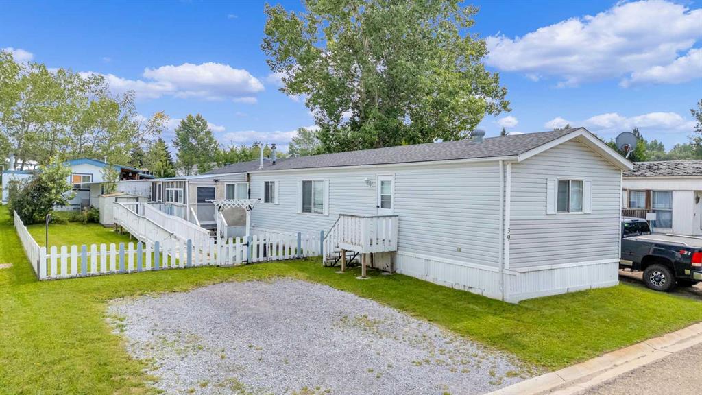 Picture of 39 Westwood Court , Innisfail Real Estate Listing