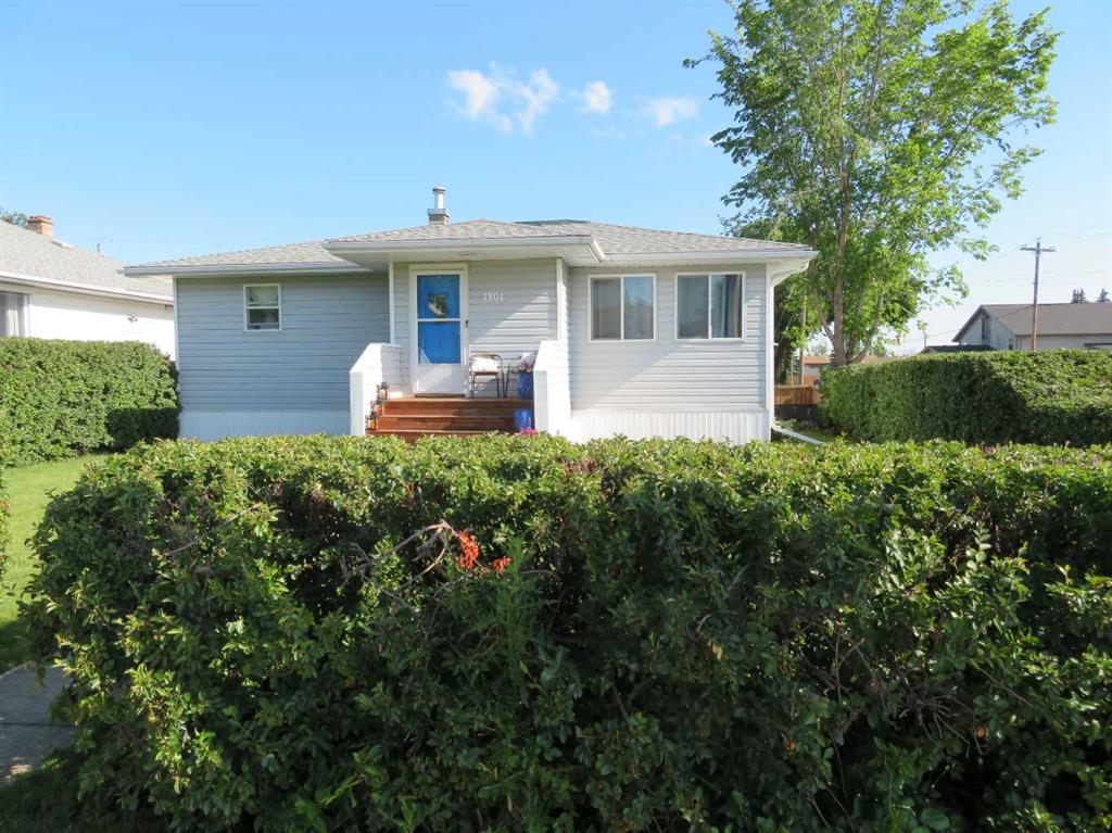 Picture of 4904 42 Street  , Innisfail Real Estate Listing