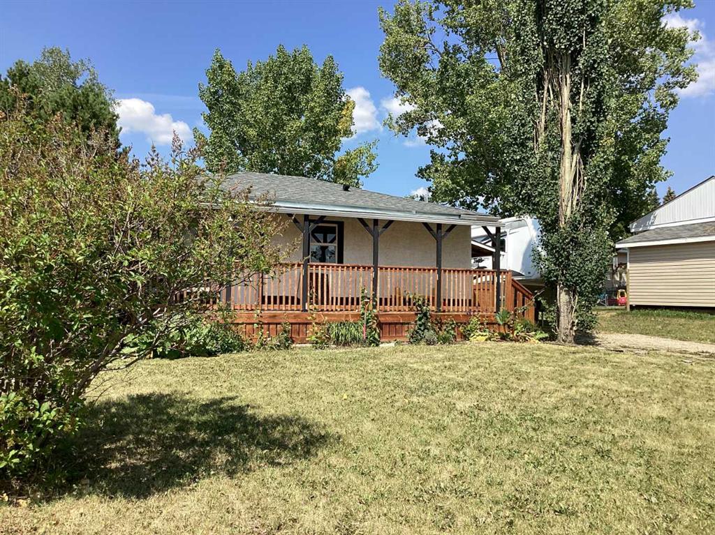 Picture of 512 11 Street , Beaverlodge Real Estate Listing
