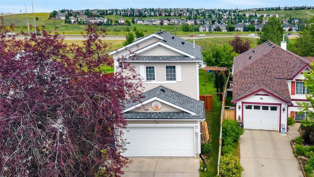 Picture of 90 Hidden Spring Green NW, Calgary Real Estate Listing