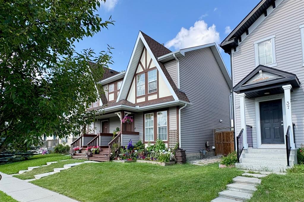 Picture of 33 Elgin Meadows View SE, Calgary Real Estate Listing