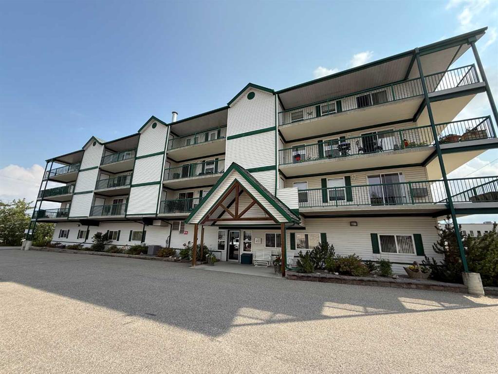 Picture of 204, 228 Pembina Avenue , Hinton Real Estate Listing