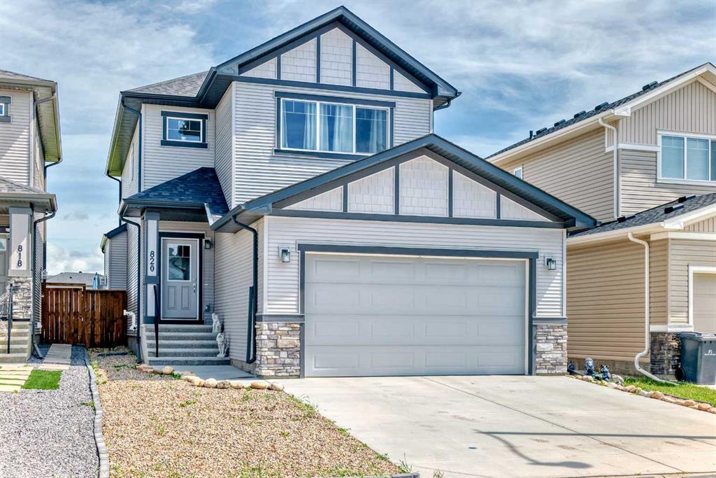 Picture of 820 Hampshire Crescent NE, High River Real Estate Listing