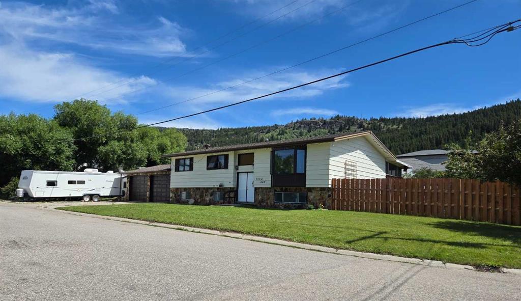 Picture of 3002 225 Street , Bellevue Real Estate Listing