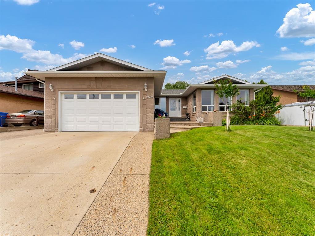 Picture of 2508 12 Avenue SE, Medicine Hat Real Estate Listing