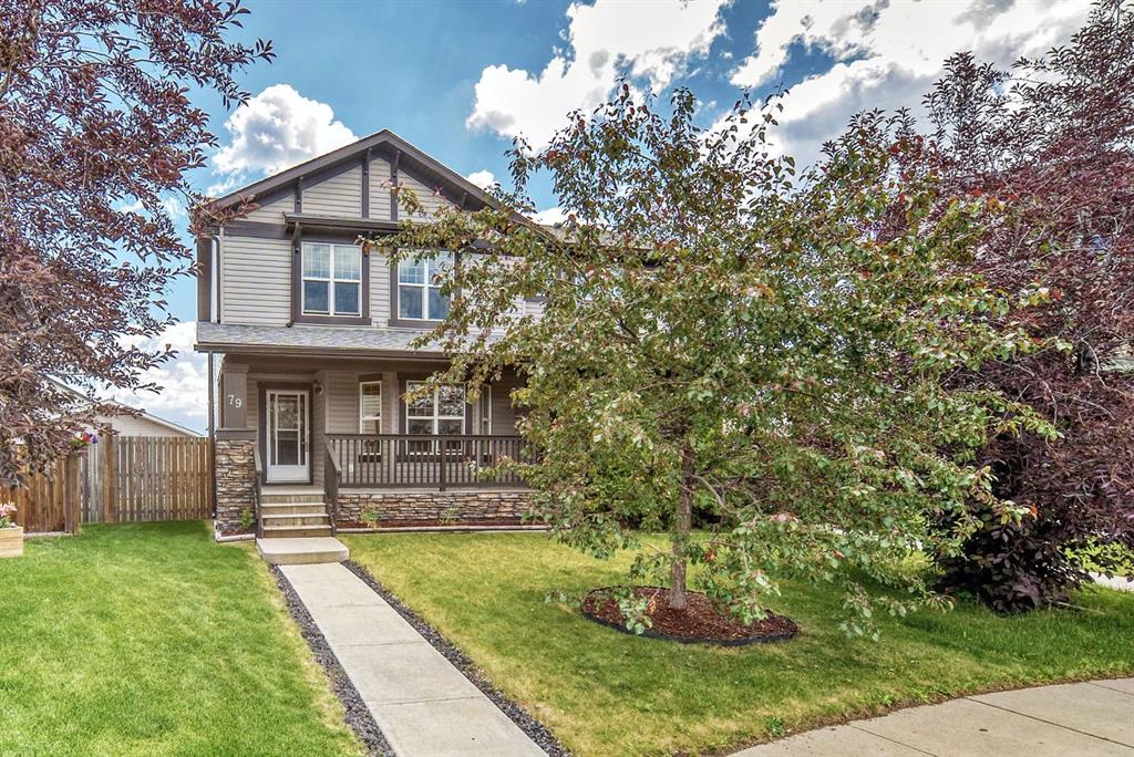 Picture of 79 LUXSTONE Point SW, Airdrie Real Estate Listing