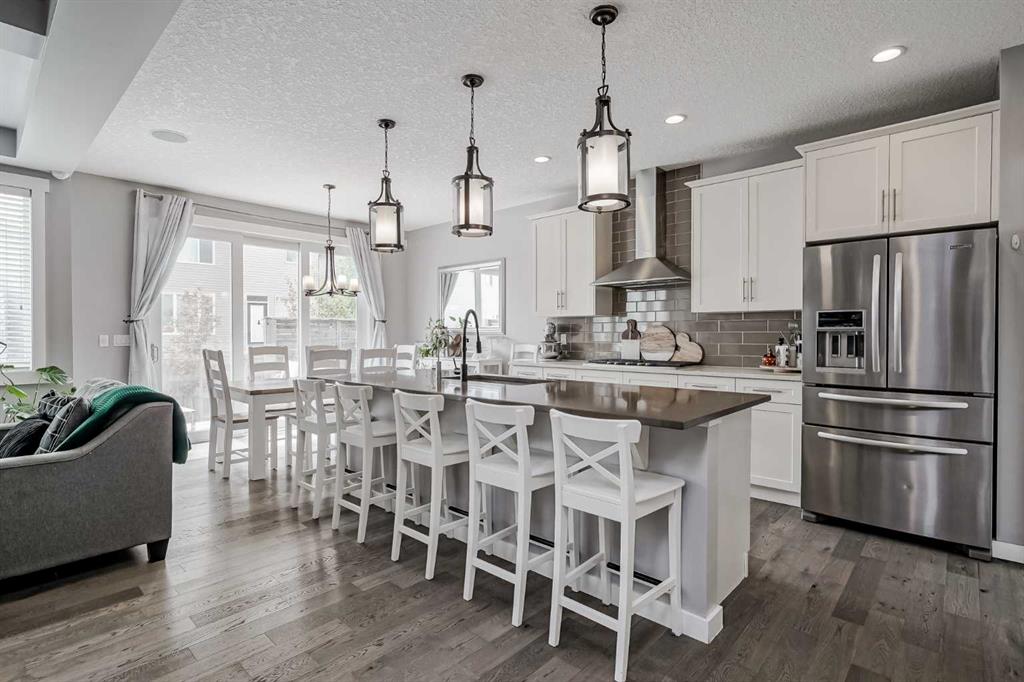 Picture of 91 Nolanfield Court NW, Calgary Real Estate Listing