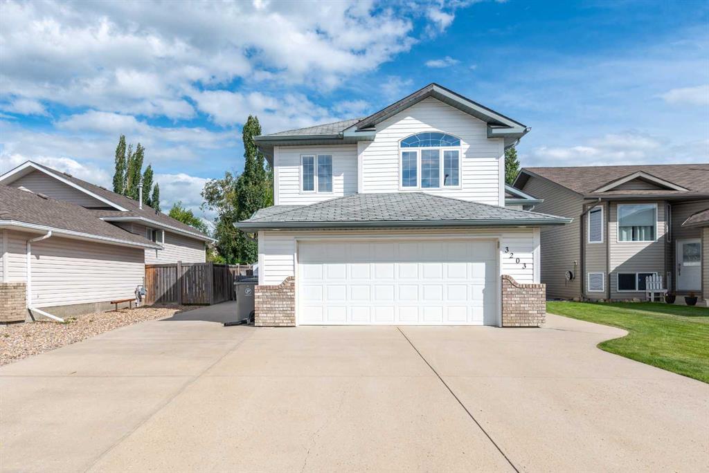 Picture of 3203 66 Avenue , Lloydminster Real Estate Listing