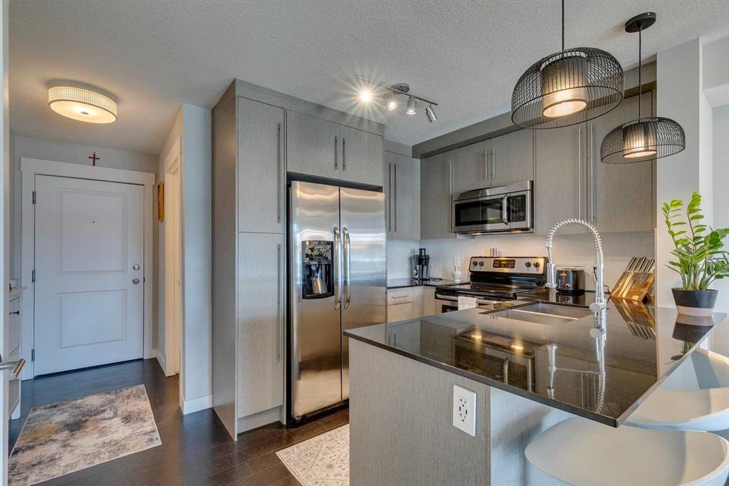 Picture of 2415, 11 Mahogany Row SE, Calgary Real Estate Listing