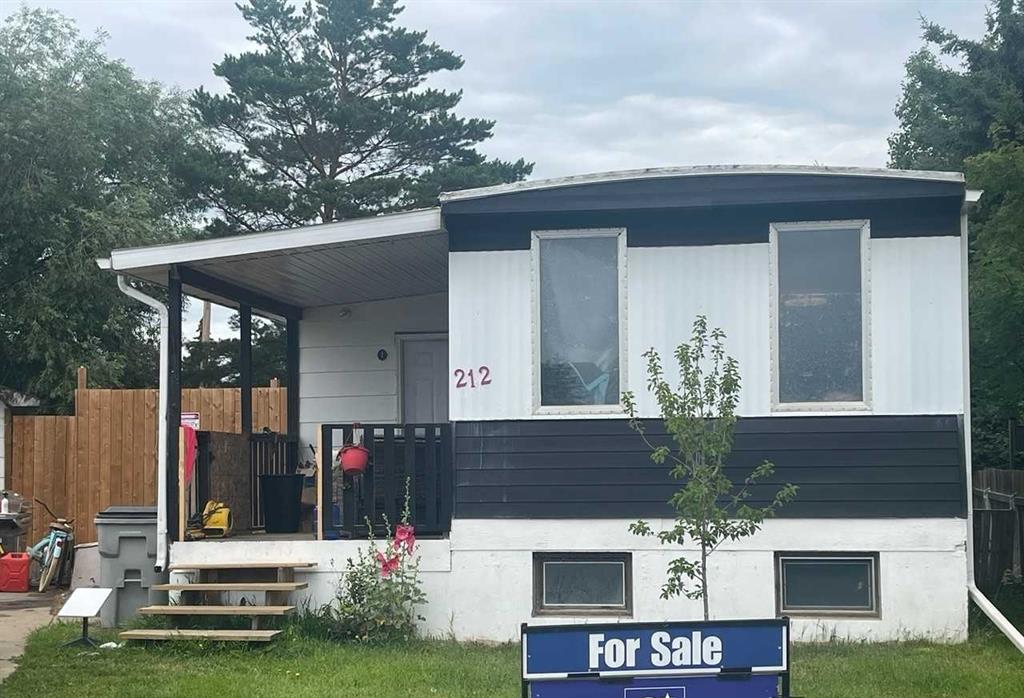 Picture of 212 4 StreetCrescent , Wainwright Real Estate Listing