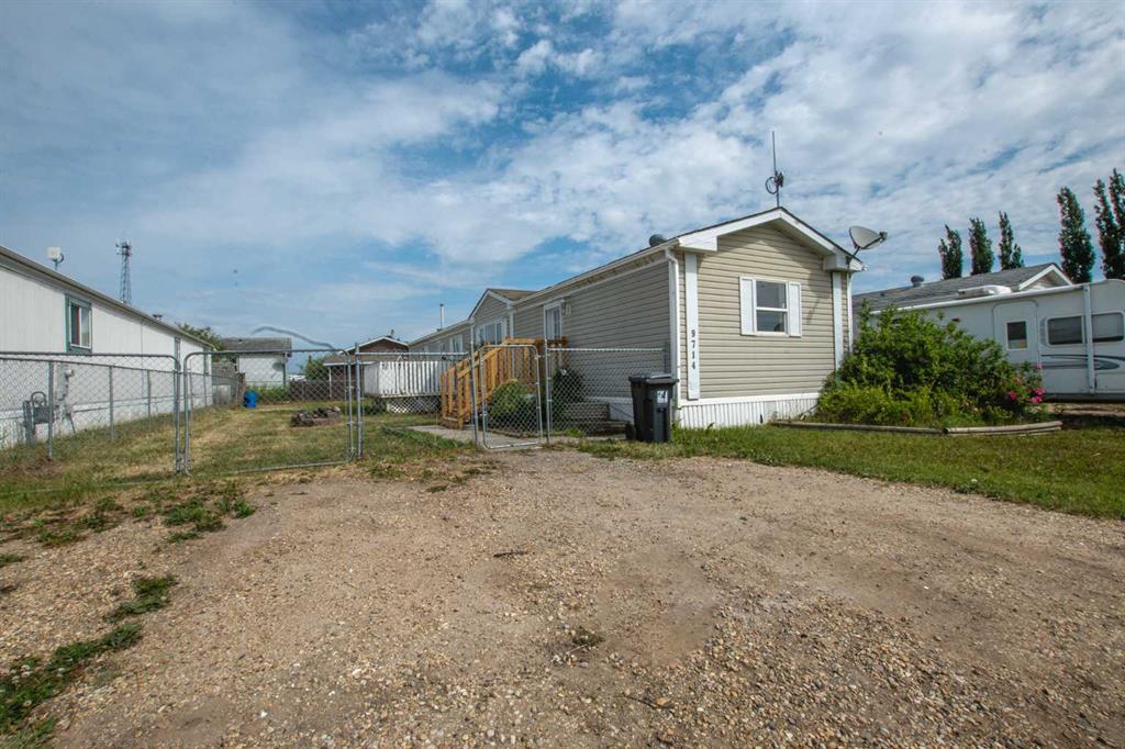 Picture of 9714 109 Avenue , Clairmont Real Estate Listing