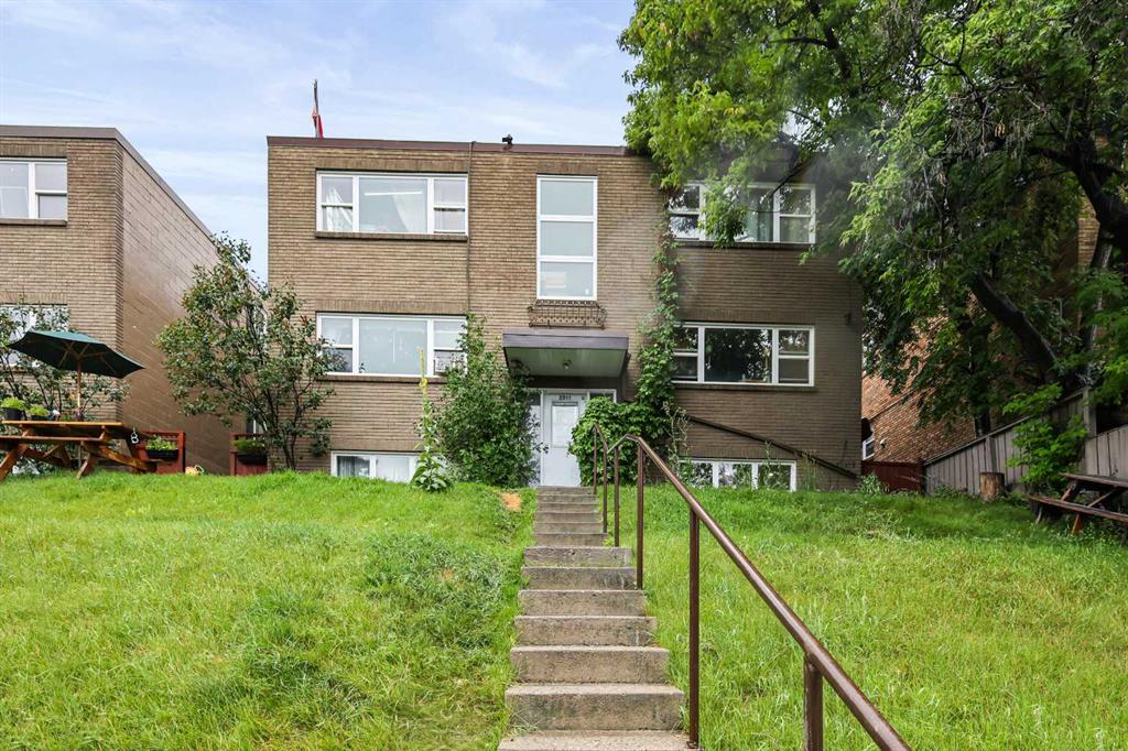 Picture of 2, 2311 17A Street SW, Calgary Real Estate Listing