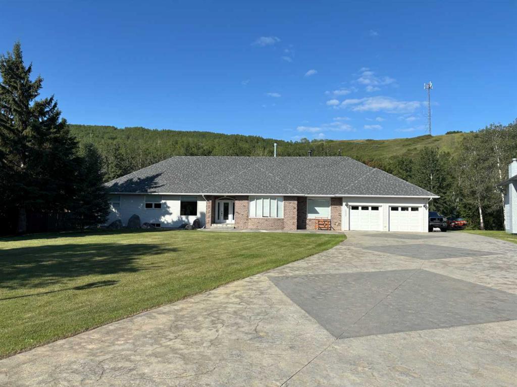 Picture of 10006 88 Street , Peace River Real Estate Listing