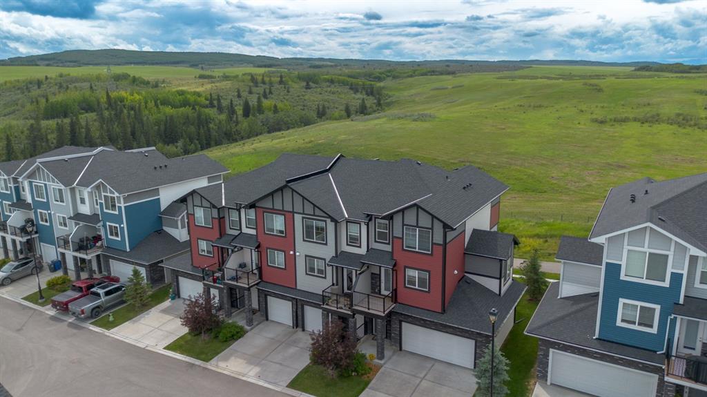 Picture of 1703 Jumping Pound Common , Cochrane Real Estate Listing