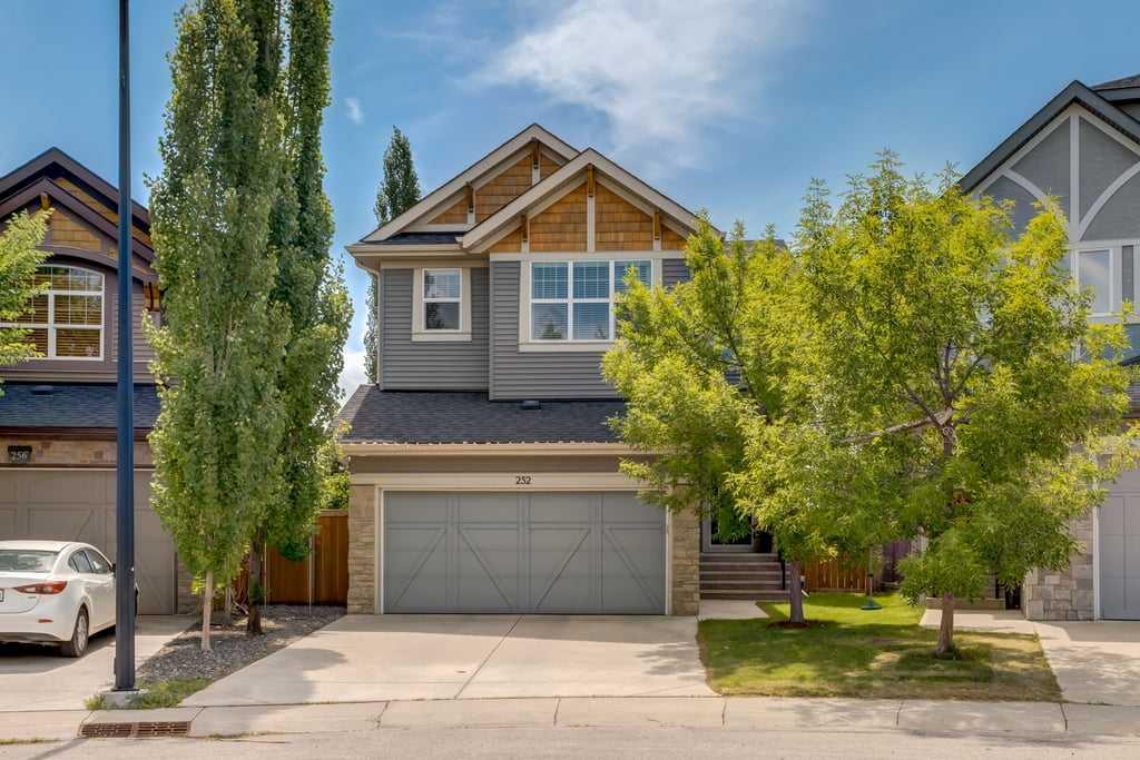 Picture of 252 Aspen Hills Close SW, Calgary Real Estate Listing
