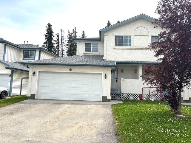 Picture of 7, 465 Makenny Street , Hinton Real Estate Listing