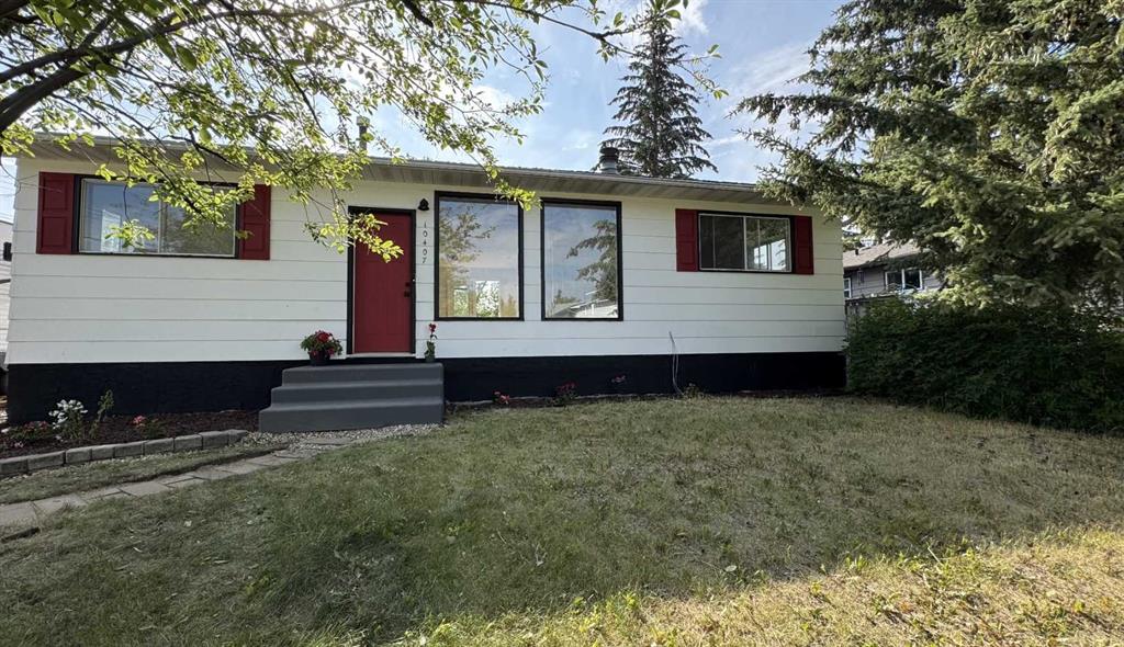 Picture of 10407 103 Avenue , Hythe Real Estate Listing