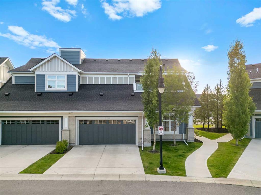 Picture of 220 Silverado Plains Park SW, Calgary Real Estate Listing