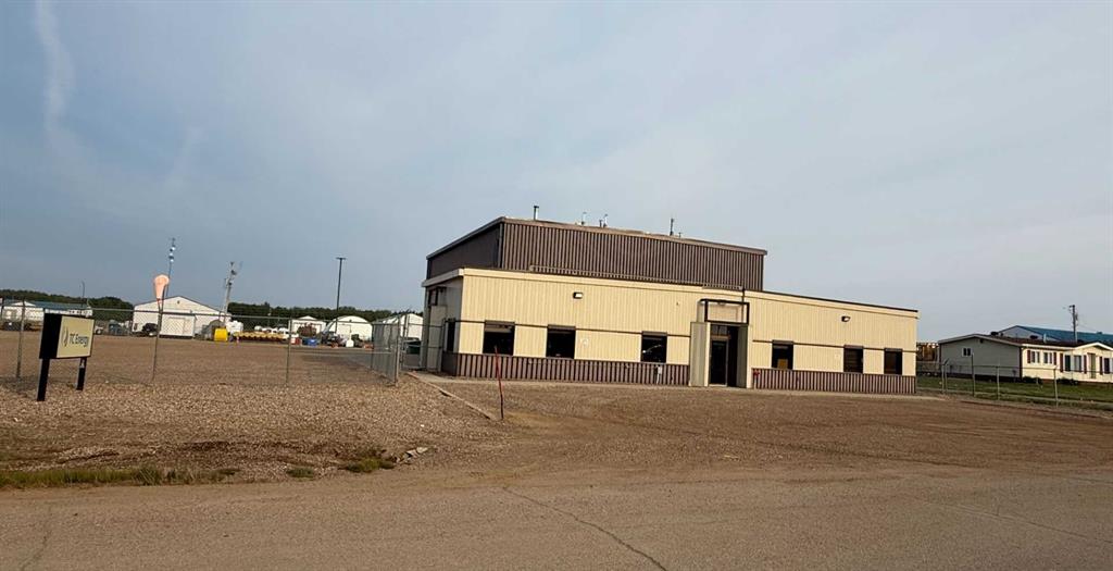 Picture of 10501 94 Street , High Level Real Estate Listing