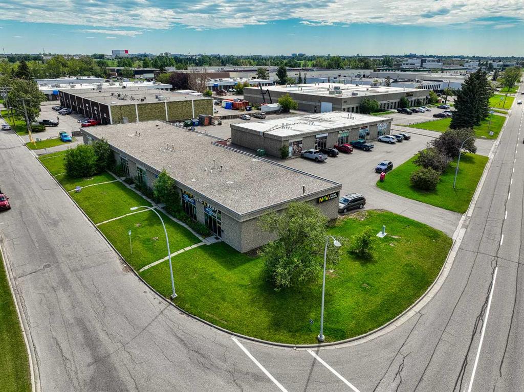 Picture of 4404 12 Street NE, Calgary Real Estate Listing