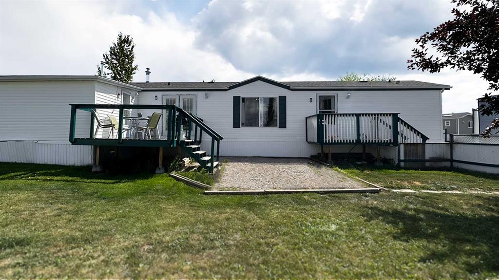 Picture of 517 9 Street , Fox Creek Real Estate Listing