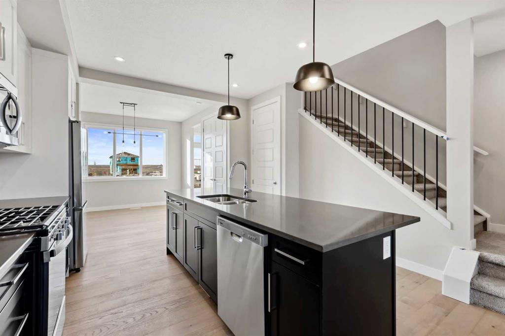 Picture of 632 Sora Boulevard SE, Calgary Real Estate Listing