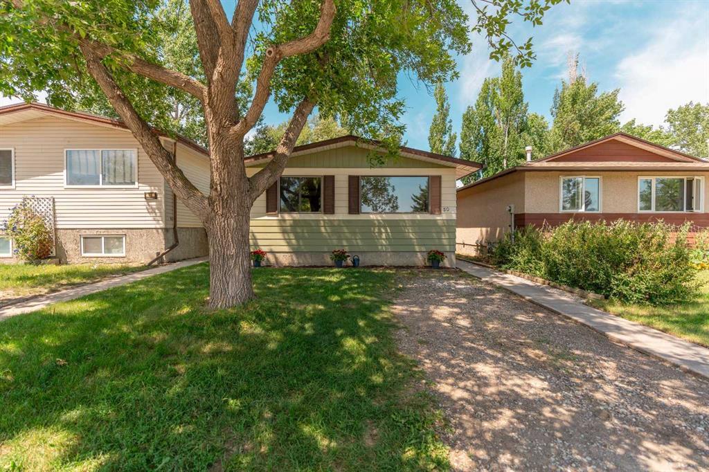 Picture of 50 Algonquin Road W, Lethbridge Real Estate Listing
