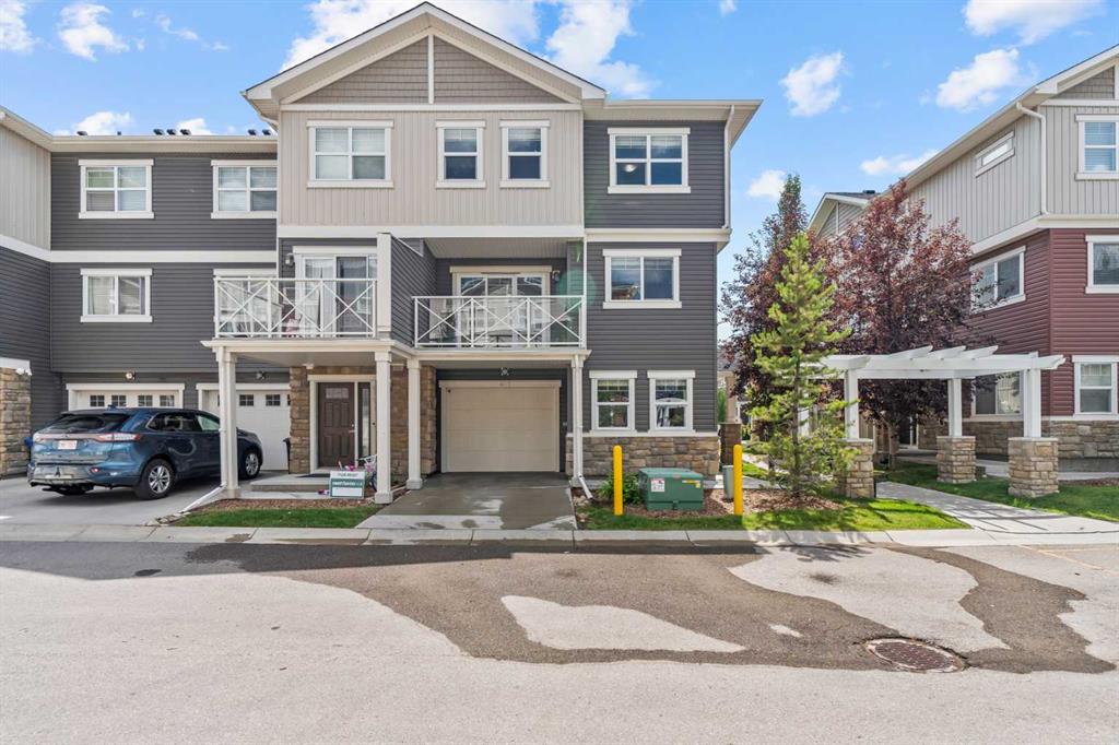 Picture of 817 Skyview Ranch Grove , Calgary Real Estate Listing
