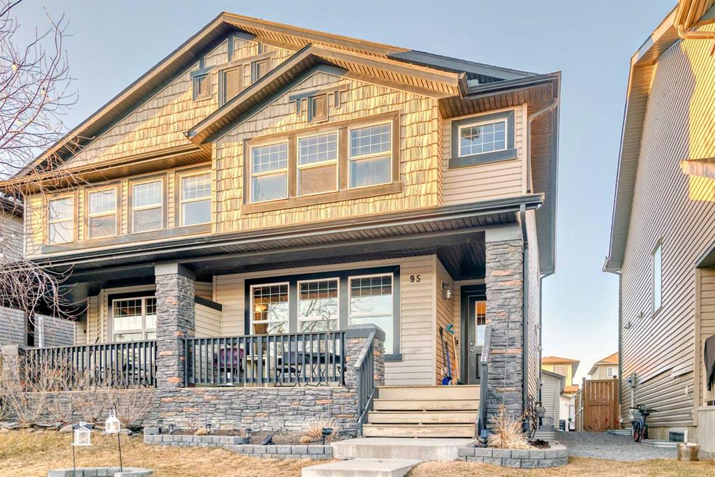 Picture of 95 Panora Square NW, Calgary Real Estate Listing