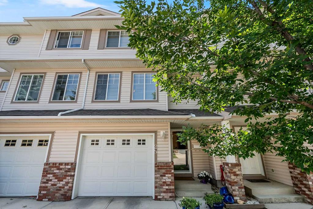 Picture of 25 Country Hills Cove NW, Calgary Real Estate Listing