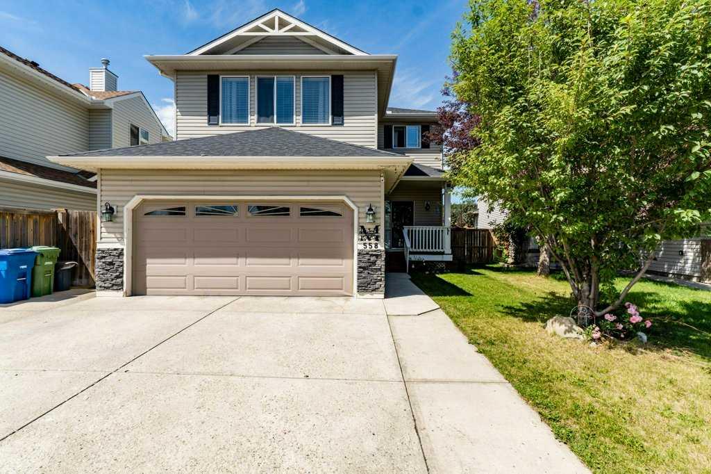 Picture of 558 Fairways Crescent NW, Airdrie Real Estate Listing