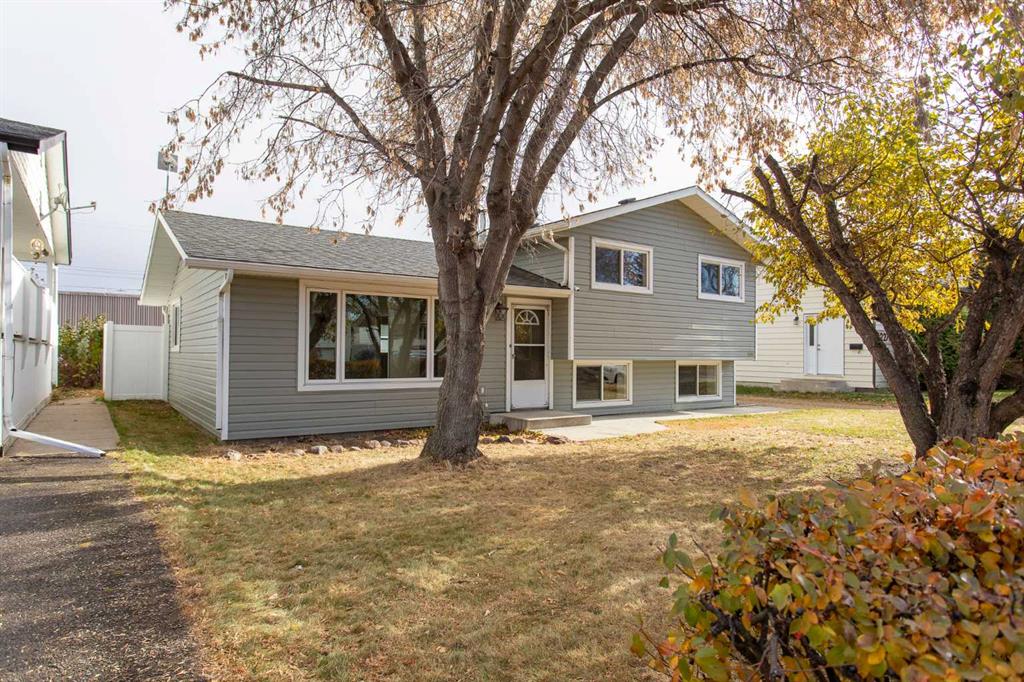 Picture of 5233 47 Street , Lacombe Real Estate Listing