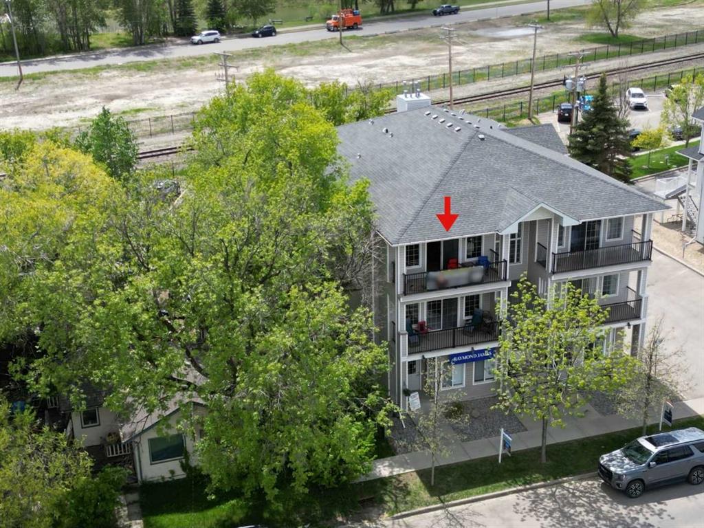 Picture of 303, 29 N Railway Street , Okotoks Real Estate Listing