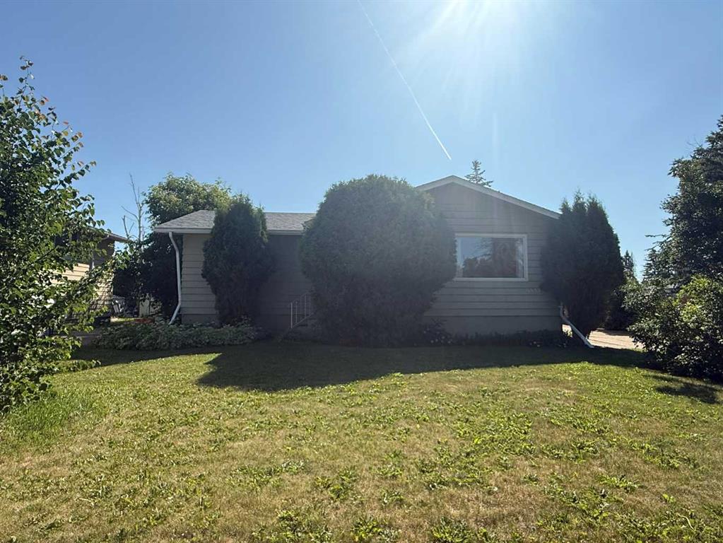 Picture of 5533 47 Street , High Prairie Real Estate Listing