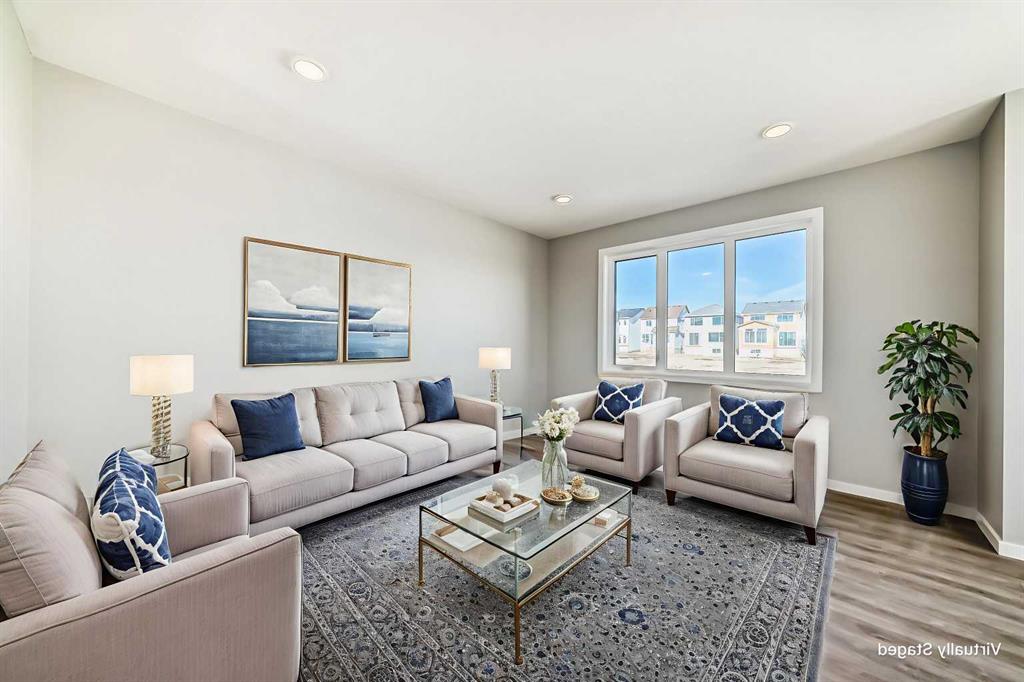 Picture of 8 Starling Place NW, Calgary Real Estate Listing