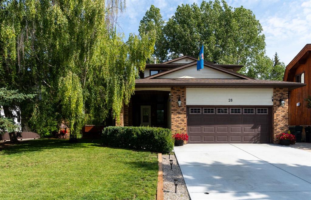 Picture of 28 Westheights Drive , Didsbury Real Estate Listing