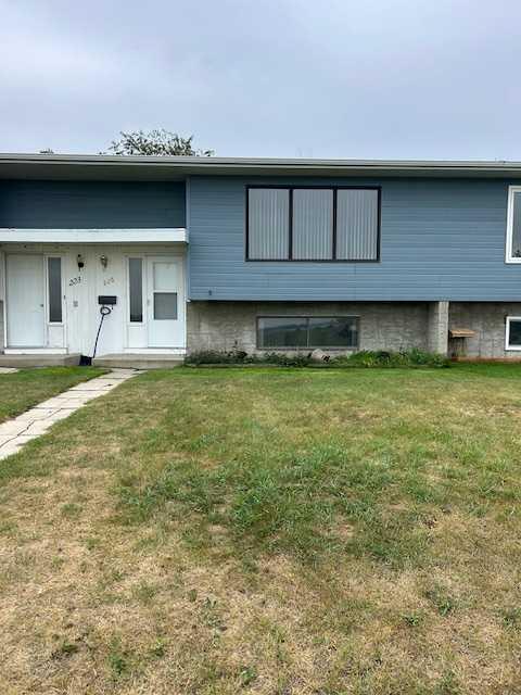 Picture of 225 7 Avenue N, Vauxhall Real Estate Listing